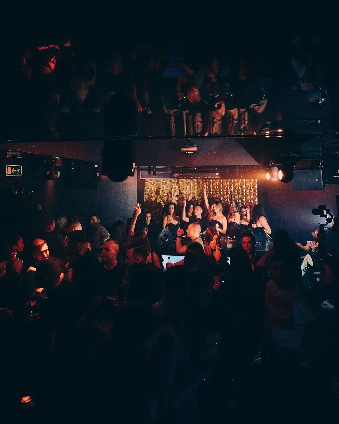 Publico disfrutando de la sesion en Tiffany's The Club Madrid