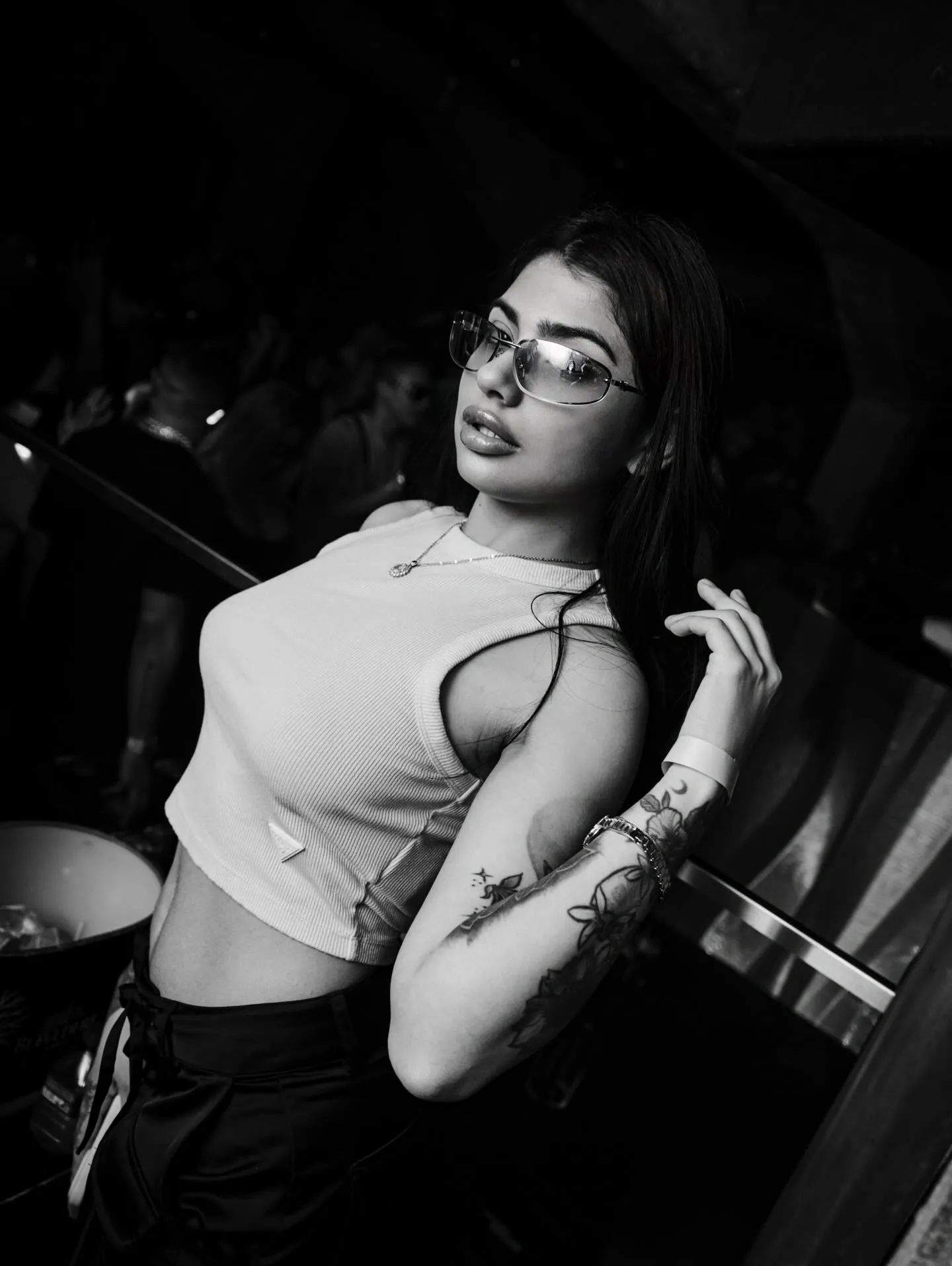 Ambiente nocturno con público en THÔ Club Madrid