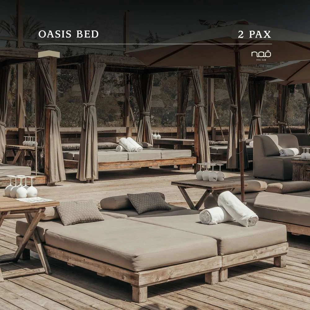 Oasis-bädd på Nao Pool Club Marbella
