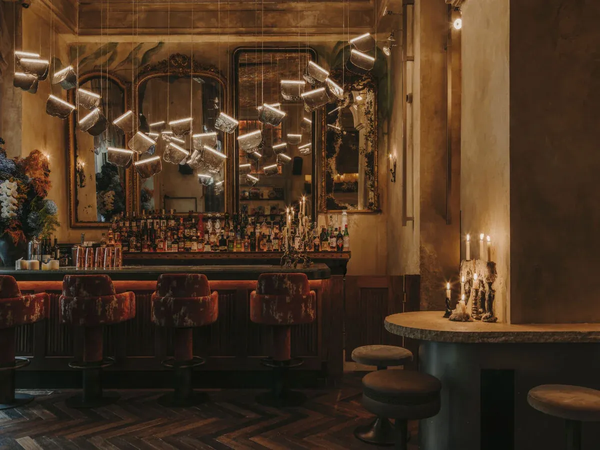 Hauptbar im 61.Sixtyone Madrid