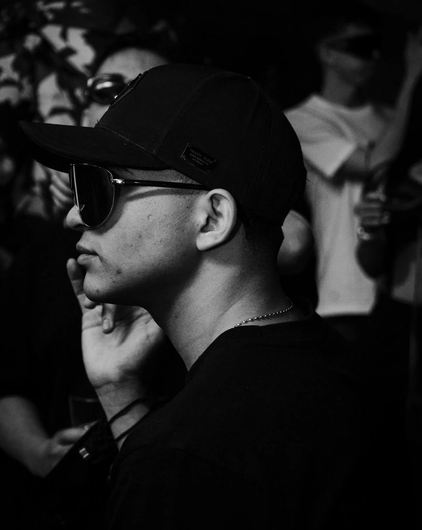 Retrato de DJ durante una sesión en THÔ Club Madrid