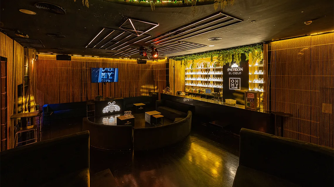Onix room with back bar at Oh My Club Madrid