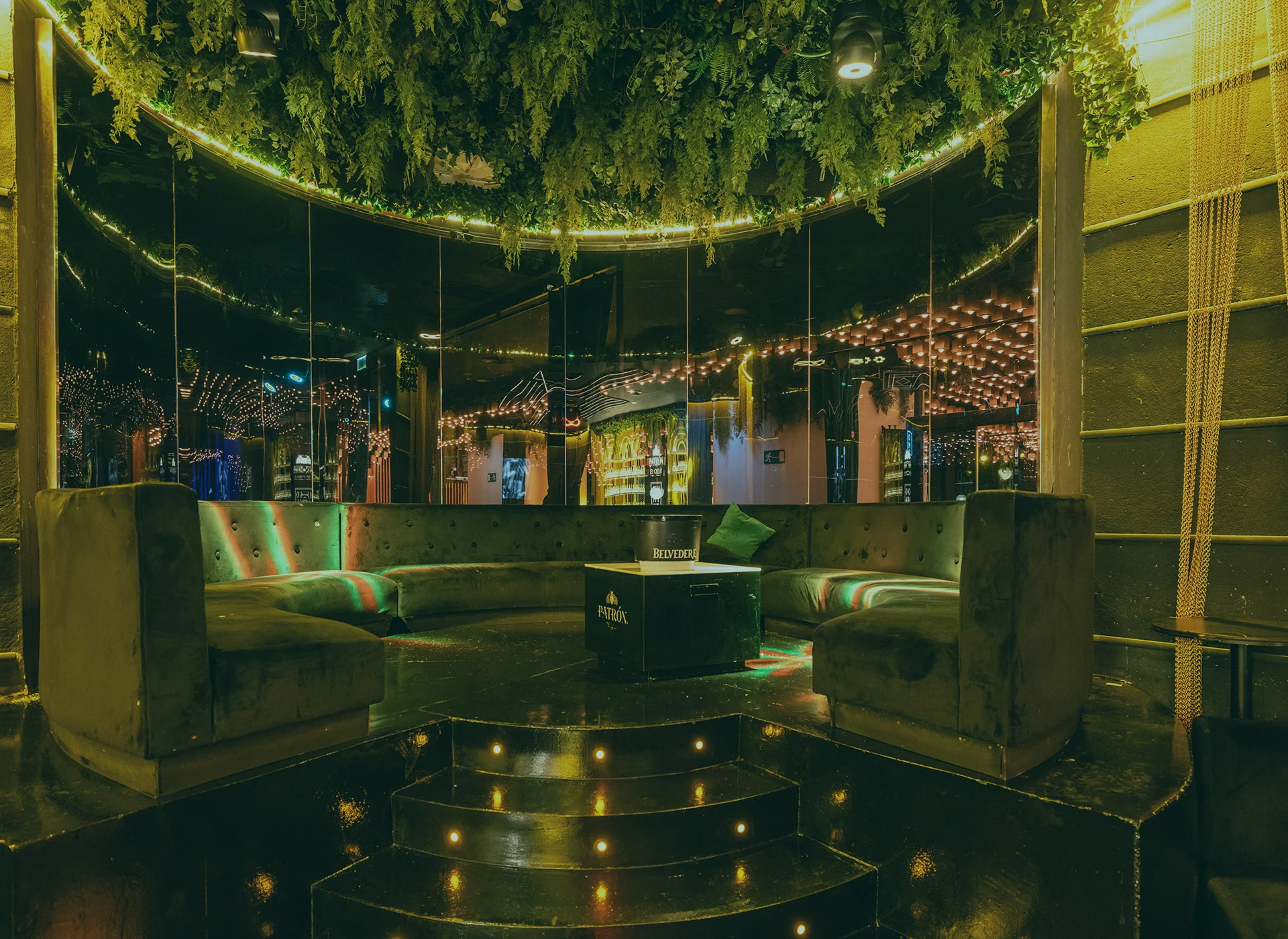 Featured view of the Onix room at Oh My Club Madrid