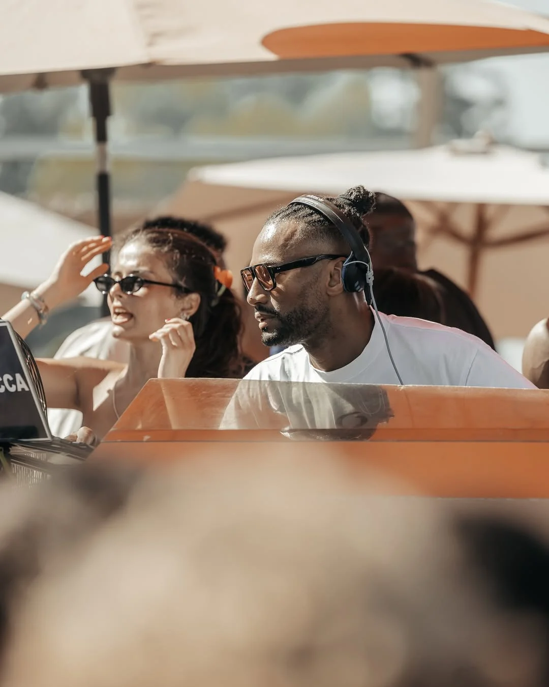 Crowd enjoying the session at Nao Pool Club Marbella (view 3)